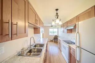 625 W Huntington Commons Rd, Mount Prospect, IL 60056 - Photo 16