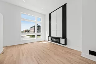 712 E 41st St, Chicago, IL 60653 - Photo 4