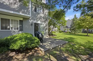 615 Silver Creek Rd, Woodstock, IL 60098 - Photo 24
