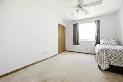 615 Silver Creek Road #615, Woodstock, IL 60098 - Photo 16