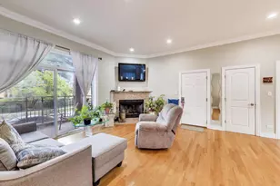 2551 W Arthur Ave, Chicago, IL 60645 - Photo 6