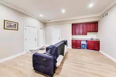 2551 W Arthur Avenue #1W, Chicago, IL 60645 - Photo 22