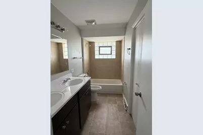 4024 W 103rd Street, Oak Lawn, IL 60453 - Photo 8