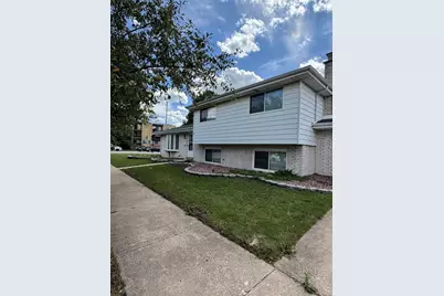 4024 W 103rd Street, Oak Lawn, IL 60453 - Photo 2