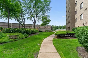 6340 Americana Dr, Willowbrook, IL 60527 - Photo 40