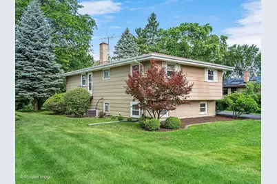 102 Hill Street, Roselle, IL 60172 - Photo 2