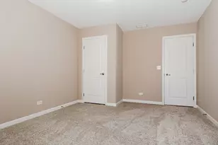 216 N Commerce St, Aurora, IL 60504 - Photo 38