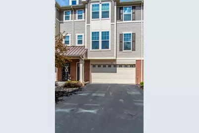 216 N Commerce Street #216, Aurora, IL 60504 - Photo 2