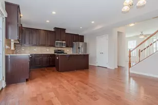 216 N Commerce St, Aurora, IL 60504 - Photo 14