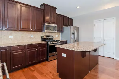 216 N Commerce Street #216, Aurora, IL 60504 - Photo 12