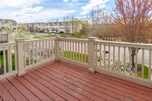 216 N Commerce St, Aurora, IL 60504 - Photo 20