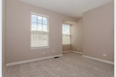 216 N Commerce Street #216, Aurora, IL 60504 - Photo 34