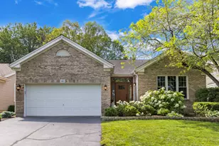 581 Rose Ln, Bartlett, IL 60103 - Photo 1