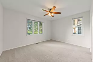 581 Rose Ln, Bartlett, IL 60103 - Photo 14