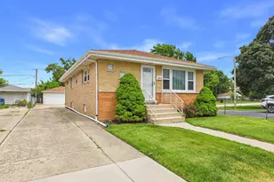 2435 Nona St, Franklin Park, IL 60131 - Photo 2