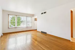 2435 Nona St, Franklin Park, IL 60131 - Photo 8