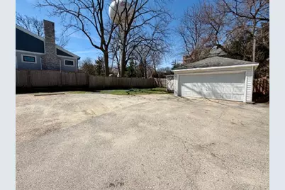609 1st Street #1, Libertyville, IL 60048 - Photo 22