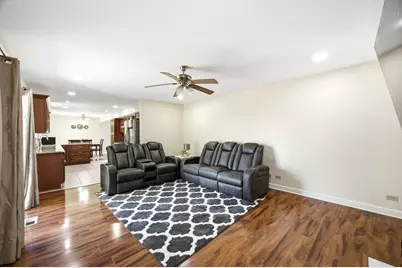 6061 Golfview Drive, Gurnee, IL 60031 - Photo 16