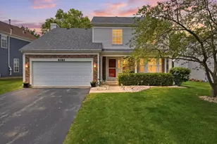 6061 Golfview Dr, Gurnee, IL 60031 - Photo 2