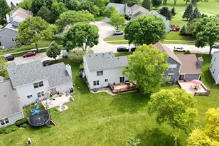 6061 Golfview Dr, Gurnee, IL 60031 - Photo 46