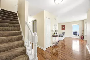 6061 Golfview Dr, Gurnee, IL 60031 - Photo 22