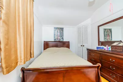 2559 N Parkside Avenue, Chicago, IL 60639 - Photo 32