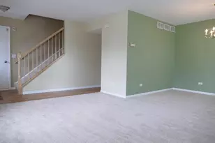 2832 Skylane Dr, Naperville, IL 60564 - Photo 8