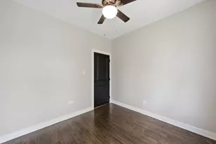 6828 S Champlain Ave, Chicago, IL 60637 - Photo 12