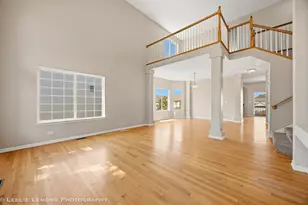2269 Grand Pointe Trail, Aurora, IL 60503 - Photo 2