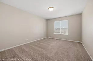 2269 Grand Pointe Trail, Aurora, IL 60503 - Photo 16
