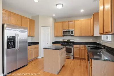 2269 Grand Pointe Trail, Aurora, IL 60503 - Photo 10