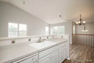 742 Genesee Dr, Naperville, IL 60563 - Photo 8