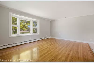 7907 W 89th Street, Hickory Hills, IL 60457 - Photo 14
