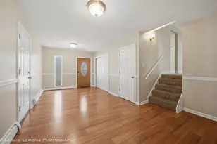 7907 W 89th St, Hickory Hills, IL 60457 - Photo 4