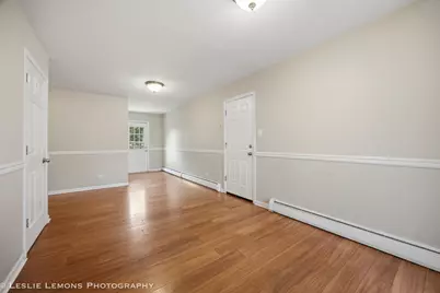 7907 W 89th Street, Hickory Hills, IL 60457 - Photo 2