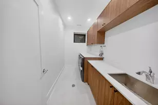1406 W Cuyler Ave, Chicago, IL 60613 - Photo 22