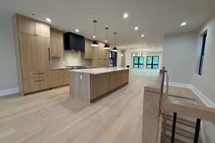 1406 W Cuyler Ave, Chicago, IL 60613 - Photo 6