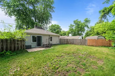 641 Northwestern Avenue, South Beloit, IL 61080 - Photo 8