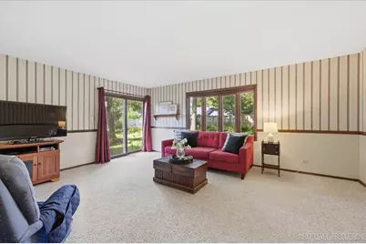 1138 Millburn Court, Saint Charles, IL 60174 - Photo 6