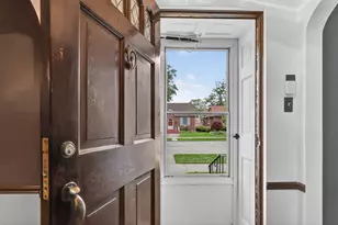 10551 S Bell Ave, Chicago, IL 60643 - Photo 8