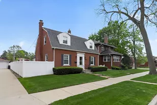 10551 S Bell Ave, Chicago, IL 60643 - Photo 2