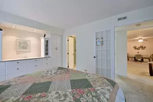 462 S President St, Carol Stream, IL 60188 - Photo 22