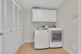 353 N Commerce St, Aurora, IL 60504 - Photo 24