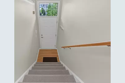 353 N Commerce Street, Aurora, IL 60504 - Photo 2