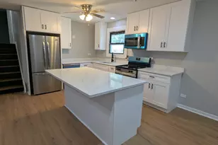 11808 S Sangamon St, Chicago, IL 60643 - Photo 2