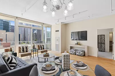 737 W Washington Boulevard #806, Chicago, IL 60661 - Photo 4