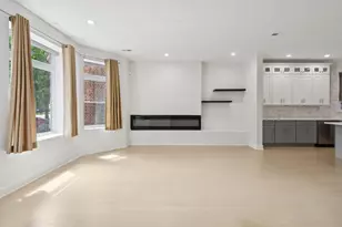 4528 S King Dr, Chicago, IL 60653 - Photo 4