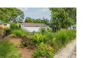 310 S Summit St, Wheaton, IL 60187 - Photo 34