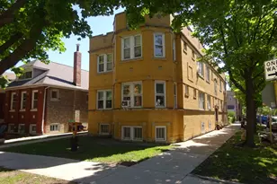 2854 W Grace Ave, Chicago, IL 60618 - Photo 1