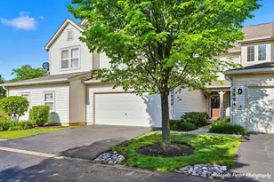 2886 Falling Waters Ln, Lindenhurst, IL 60046 - Photo 1